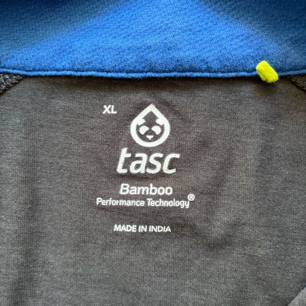 Tasc Mens XL Dark Gray Performance Pullover 1/4‎ Zip Bamboo Stretch Casual Golf - Picture 4 of 10